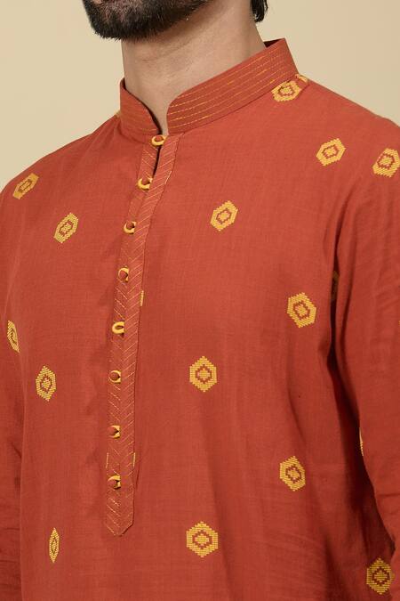 Buy_Ankita Shahabadi_Orange Handloom Cotton Embroidery Geometric Woven Kurta _Online_at_Aza_Fashions