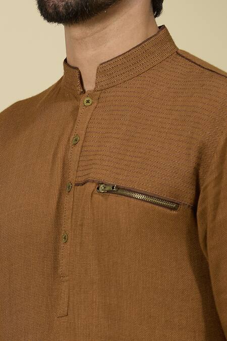 Ankita Shahabadi_Brown Handloom Cotton Mandarin Collar Kurta _Online_at_Aza_Fashions