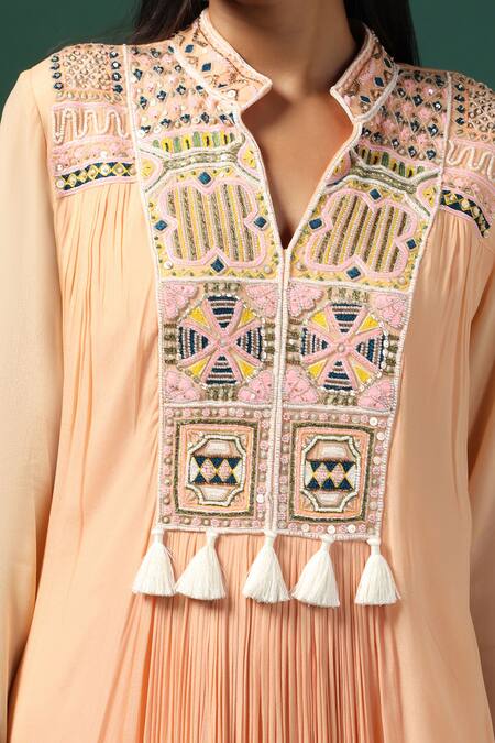 Two Sisters By Gyans Peach Georgette Cut Work, Pearls, Sequins Embroidered Kurta Set With Dupatta at Aza Fashions Two Sisters By Gyans_Peach Georgette Cut Work, Pearls, Sequins Embroidered Kurta Set With Dupatta _at_Aza_Fashions