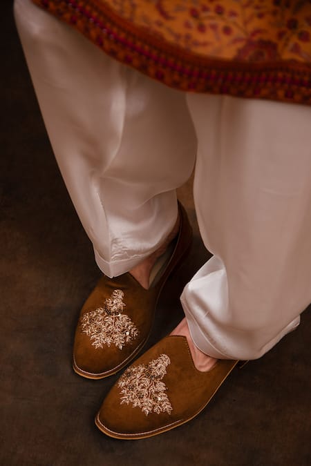 Shop_Char Chaand_Orange Satin Embroidery Floral Print Silk Kurta 