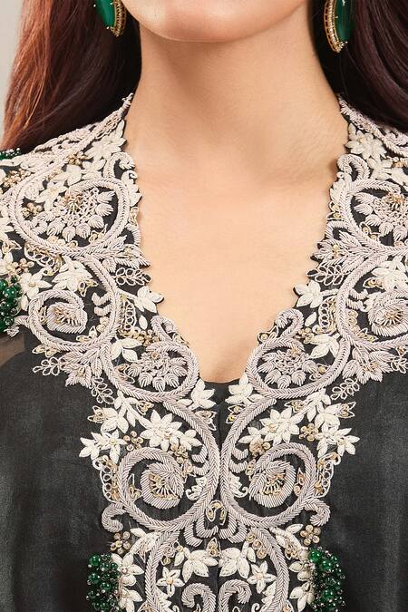 Buy Prisho Black Chiffon Beads, Embroidery Sweetheart Neck Floral Cape And Skirt Set Online at Aza Fashions Buy_Prisho_Black Chiffon Beads, Embroidery Sweetheart Neck Floral Cape And Skirt Set _Online_at_Aza_Fashions