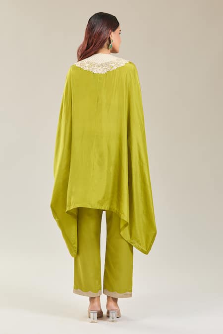 Shop Prisho Green Silk Embroidery Round Neck Floral Resham Kaftan Set at Aza Fashions Shop_Prisho_Green Silk Embroidery Round Neck Floral Resham Kaftan Set _at_Aza_Fashions