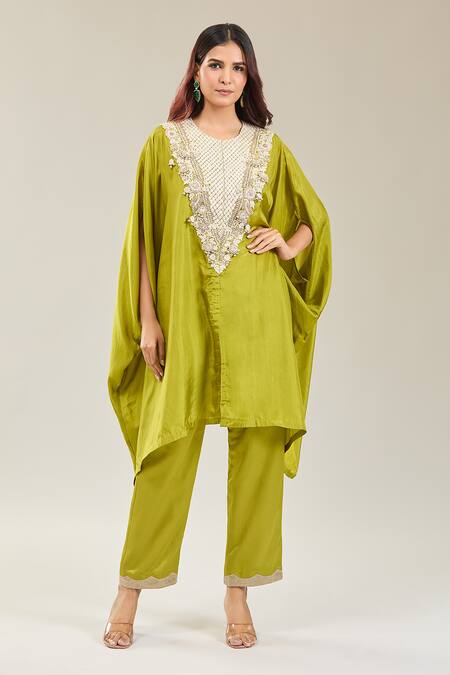 Shop Prisho Green Silk Embroidery Round Neck Floral Resham Kaftan Set Online at Aza Fashions Shop_Prisho_Green Silk Embroidery Round Neck Floral Resham Kaftan Set _Online_at_Aza_Fashions