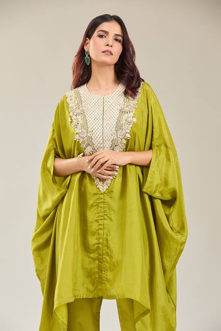 Buy Prisho Green Silk Embroidery Round Neck Floral Resham Kaftan Set Buy_Prisho_Green Silk Embroidery Round Neck Floral Resham Kaftan Set