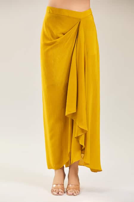 Buy Prisho Yellow Organza Embroidery Sweetheart , Round Floral Kaftan Set Buy_Prisho_Yellow Organza Embroidery Sweetheart , Round Floral Kaftan Set