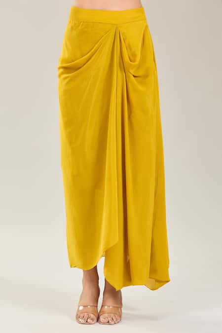 Buy Prisho Yellow Silk, Georgette Diamonds, Embroidery Round Dori Cape Set With Cowl Skirt Buy_Prisho_Yellow Silk, Georgette Diamonds, Embroidery Round Dori Cape Set With Cowl Skirt