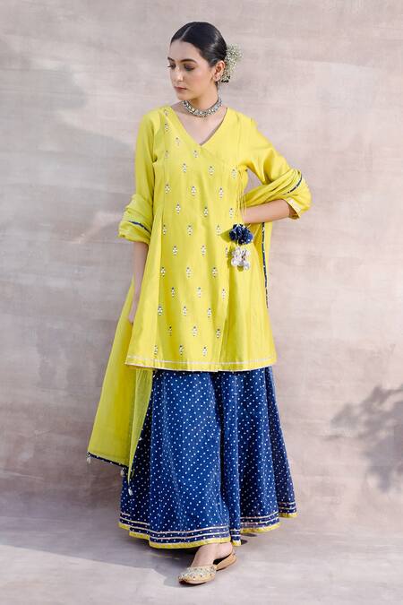 Label Mansi Nagdev Green Chanderi Silk Embroidery, Mirrors V-neck Afsheen Angrakha Sharara Set Online at Aza Fashions Label Mansi Nagdev_Green Chanderi Silk Embroidery, Mirrors V-neck Afsheen Angrakha Sharara Set _Online_at_Aza_Fashions