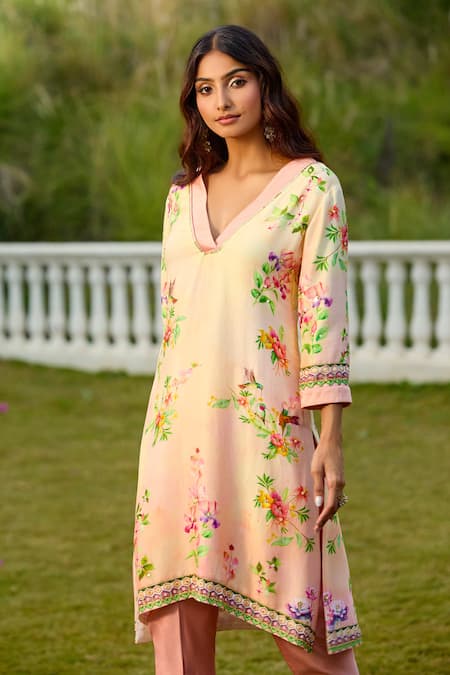 Buy Aariyana Couture Beige Chanderi Silk Sequins, Embroidery V-neck Floral Kurta Set Buy_Aariyana Couture_Beige Chanderi Silk Sequins, Embroidery V-neck Floral Kurta Set