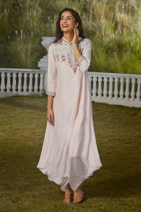 Aariyana Couture Peach Cotton, Silk Cut Work, Beads Mandarin Collar Floral Embroidered Tunic Online at Aza Fashions Aariyana Couture_Peach Cotton, Silk Cut Work, Beads Mandarin Collar Floral Embroidered Tunic _Online_at_Aza_Fashions