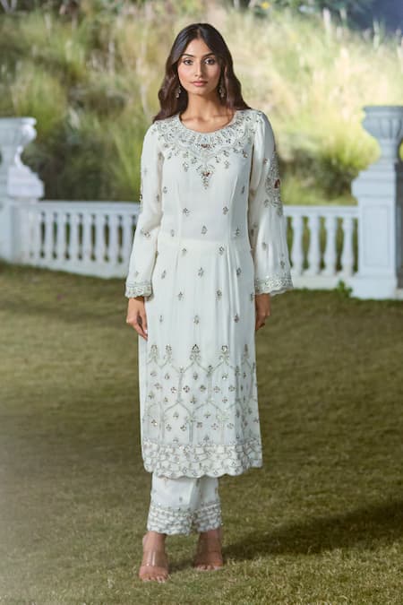 Aariyana Couture_White Viscose, Georgette Cut Work, Floral Butti Embroidered Kurta Pant Set _at_Aza_Fashions