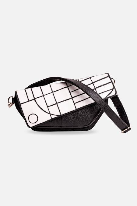 Shop_Econock Studio_Black Geometric Design Leather Fanny Pack 