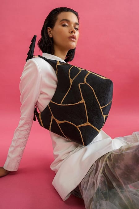 Econock Studio Black Embroidery Kintsugi Handbag