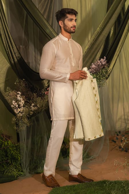 Buy_Runit Gupta_Ivory Chanderi Silk, Velvet Hand Dyed Kurta Set _Online_at_Aza_Fashions