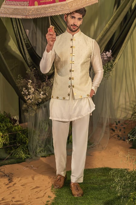Shop_Runit Gupta_Ivory Chanderi Silk, Velvet Hand Dyed Kurta Set _Online_at_Aza_Fashions