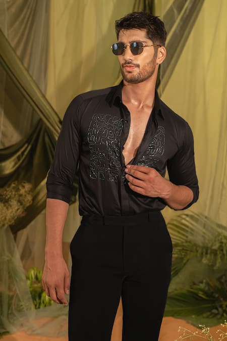 Buy_Runit Gupta_Black Velvet Embroidery Abstract Cutpipe Shirt 