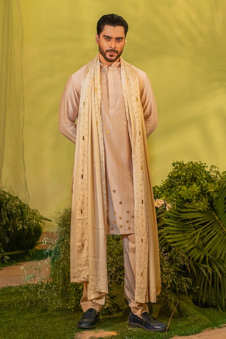 Runit Gupta_Peach Chanderi , Mirrors Motif Kurta Set _Online_at_Aza_Fashions