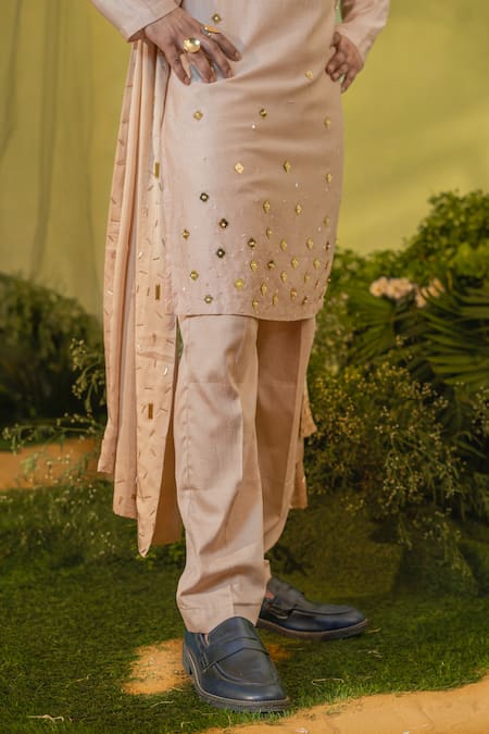 Buy_Runit Gupta_Peach Chanderi , Mirrors Motif Kurta Set 