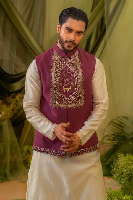 Runit Gupta_Ivory Chanderi Silk, Velvet Sequins, Embroidery Kurta And Pant Set _at_Aza_Fashions