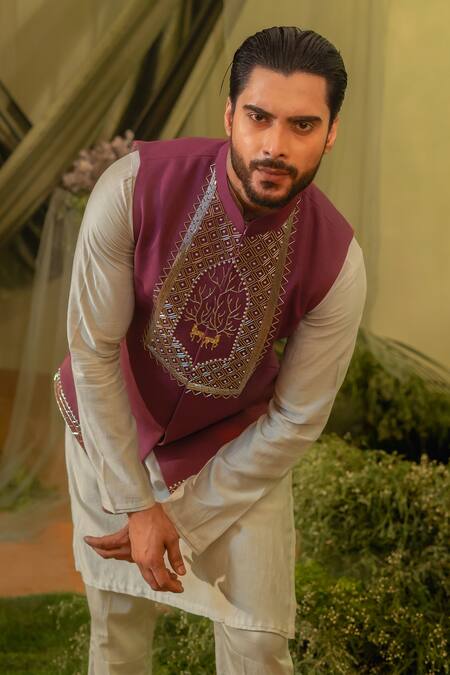 Buy_Runit Gupta_Ivory Chanderi Silk, Velvet Sequins, Embroidery Kurta And Pant Set 