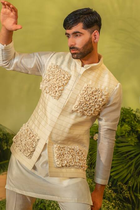 Runit Gupta_Ivory Chanderi Silk Double Collared Kurta And Pant Set _at_Aza_Fashions