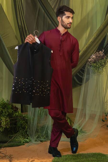 Shop_Runit Gupta_Red Chanderi Silk, Velvet Plain Long Kurta And Pant Set _Online_at_Aza_Fashions