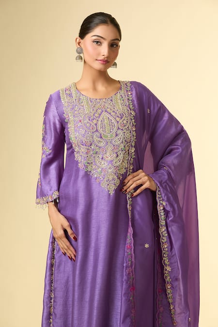 Buy Samyukta Singhania Purple Silk, Chiffon Beads, Embroidery Round Neck Zardozi Lavender Kurta Set Buy_Samyukta Singhania_Purple Silk, Chiffon Beads, Embroidery Round Neck Zardozi Lavender Kurta Set