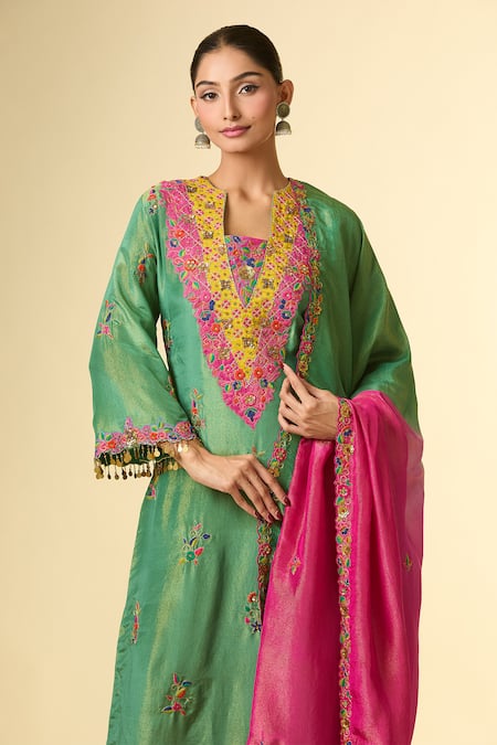 Buy_Samyukta Singhania_Green Cut Work, Embroidery Notched Neck Cutdana Kurta Set _Online_at_Aza_Fashions