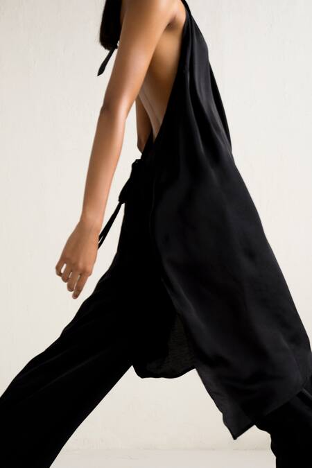 Shop Ituvana Black Silk, Linen Patchwork Halter Neck Backless Tie-up Top And Wide Leg Pant Set Online at Aza Fashions Shop_Ituvana_Black Silk, Linen Patchwork Halter Neck Backless Tie-up Top And Wide Leg Pant Set _Online_at_Aza_Fashions