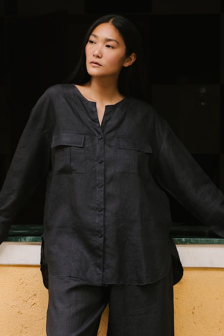 Ituvana Black Linen V-neck Shirt And Wide Leg Pant Set Online at Aza Fashions Ituvana_Black Linen V-neck Shirt And Wide Leg Pant Set _Online_at_Aza_Fashions