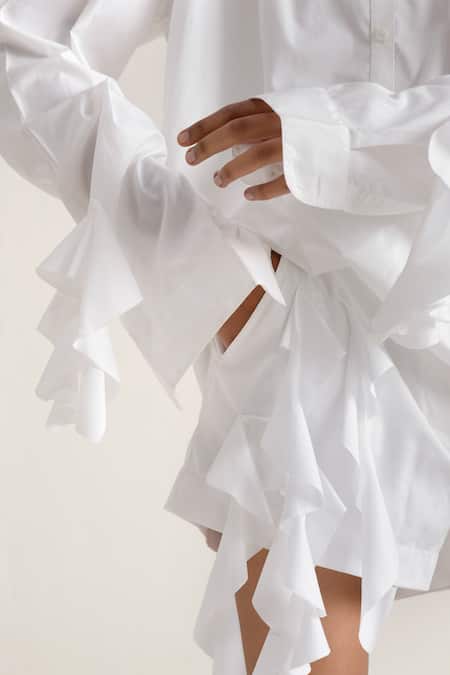 Buy Ituvana White Cotton Ruffles Collared Sleeve Shirt And Shorts Set Online at Aza Fashions Buy_Ituvana_White Cotton Ruffles Collared Sleeve Shirt And Shorts Set _Online_at_Aza_Fashions
