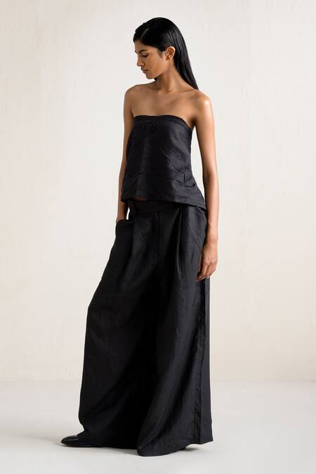 Ituvana Black Linen Applique Off-shoulder Strapless Top And Wide Leg Pant Set Online at Aza Fashions Ituvana_Black Linen Applique Off-shoulder Strapless Top And Wide Leg Pant Set _Online_at_Aza_Fashions