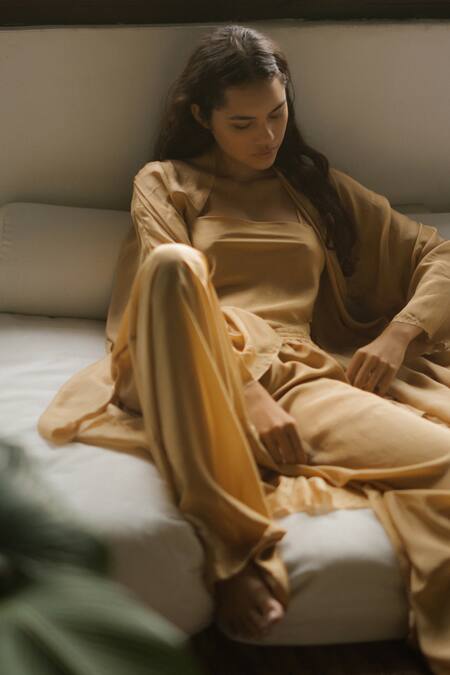 Ituvana Beige Silk Scoop Neck Double Layered Top Set With Cape Online at Aza Fashions Ituvana_Beige Silk Scoop Neck Double Layered Top Set With Cape _Online_at_Aza_Fashions