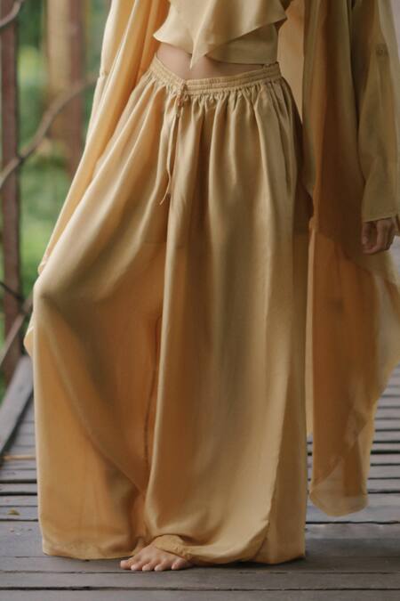 Buy Ituvana Beige Silk Scoop Neck Double Layered Top Set With Cape Online at Aza Fashions Buy_Ituvana_Beige Silk Scoop Neck Double Layered Top Set With Cape _Online_at_Aza_Fashions