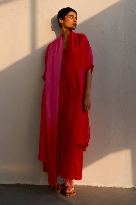 Ituvana Fuchsia Ombre Silk Kurta Set 