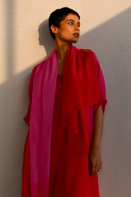 Ituvana_Fuchsia Silk Collared Ombre Kurta Set _Online_at_Aza_Fashions