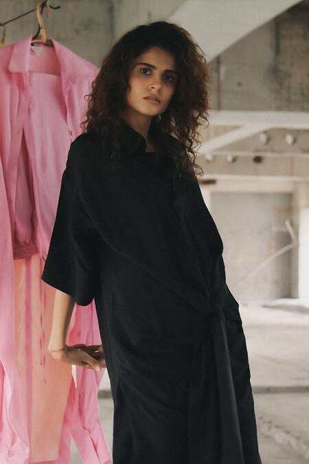 Ituvana Black Silk Collared Front Knot Tunic And Pant Set Online at Aza Fashions Ituvana_Black Silk Collared Front Knot Tunic And Pant Set _Online_at_Aza_Fashions