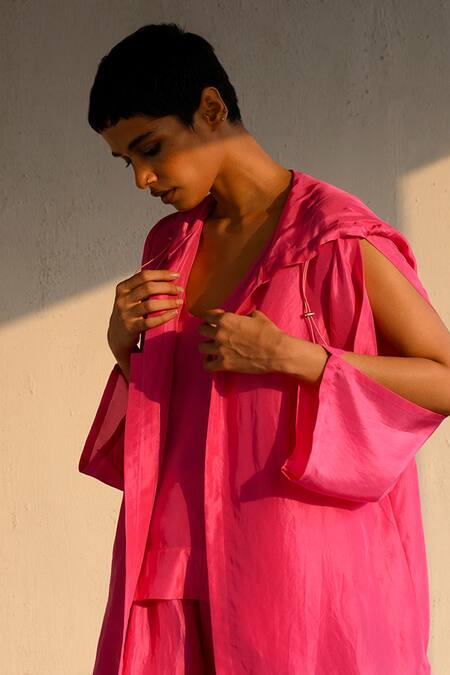 Ituvana Fuchsia Silk Round , Halter Pink Hooded Jacket And Pant Set Online at Aza Fashions Ituvana_Fuchsia Silk Round , Halter Pink Hooded Jacket And Pant Set _Online_at_Aza_Fashions