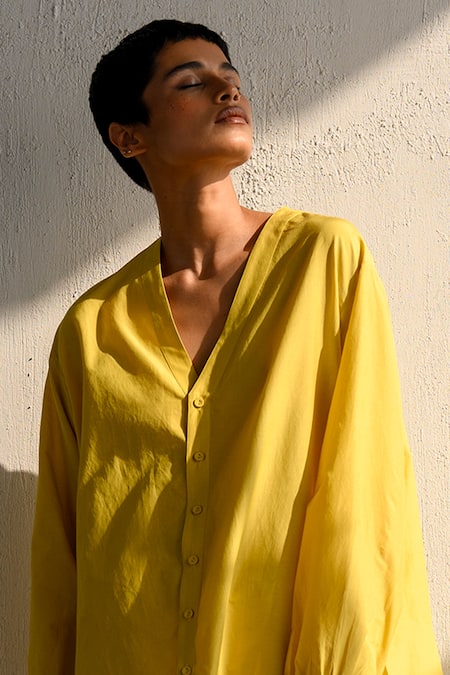 Shop Ituvana Yellow Cotton V-neck Solid Shirt And Pant Set at Aza Fashions Shop_Ituvana_Yellow Cotton V-neck Solid Shirt And Pant Set _at_Aza_Fashions