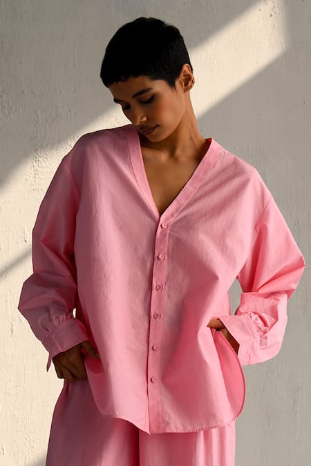 Shop Ituvana Pink Cotton V-neck Shirt And Pant Set at Aza Fashions Shop_Ituvana_Pink Cotton V-neck Shirt And Pant Set _at_Aza_Fashions
