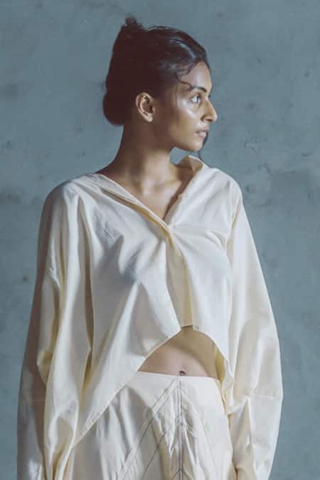 Shop Ituvana Off White Cotton Applique Collared Detail Shirt And Skirt Set at Aza Fashions Shop_Ituvana_Off White Cotton Applique Collared Detail Shirt And Skirt Set _at_Aza_Fashions