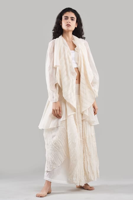 ituvana White Chanderi Skirt Jacket Set 