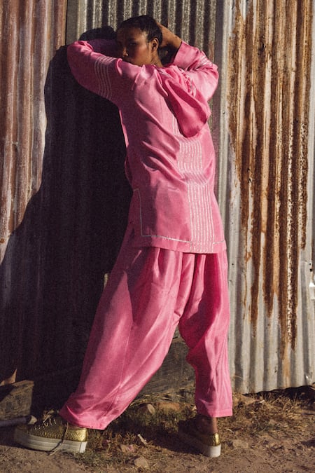 Shop Ituvana Pink Silk Gota Patti Halter Neck Hooded Work Kurta Set at Aza Fashions Shop_Ituvana_Pink Silk Gota Patti Halter Neck Hooded Work Kurta Set _at_Aza_Fashions