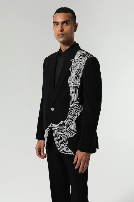 Sulakshna Jasra_Black Crepe Cut Work Dori Embroidered Suit And Pant Set _at_Aza_Fashions