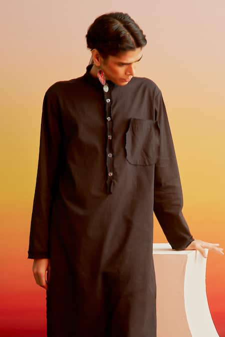 Ituvana Black Silk Solid Kaftan Set 