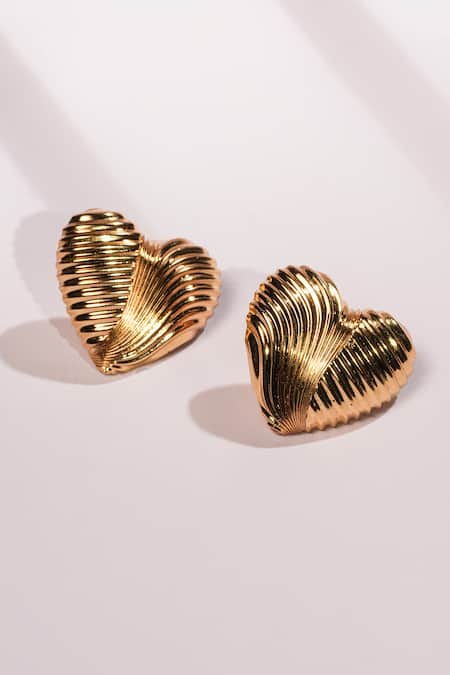 Shop Bijoux By Priya Chandna Gold Plated Textured Heart Stud Earrings at Aza Fashions Shop_Bijoux By Priya Chandna_Gold Plated Textured Heart Stud Earrings _at_Aza_Fashions