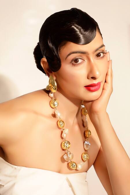 Buy Bijoux By Priya Chandna Gold Plated Foil Pearl Bead Long Necklace Online at Aza Fashions Buy_Bijoux By Priya Chandna_Gold Plated Foil Pearl Bead Long Necklace _Online_at_Aza_Fashions