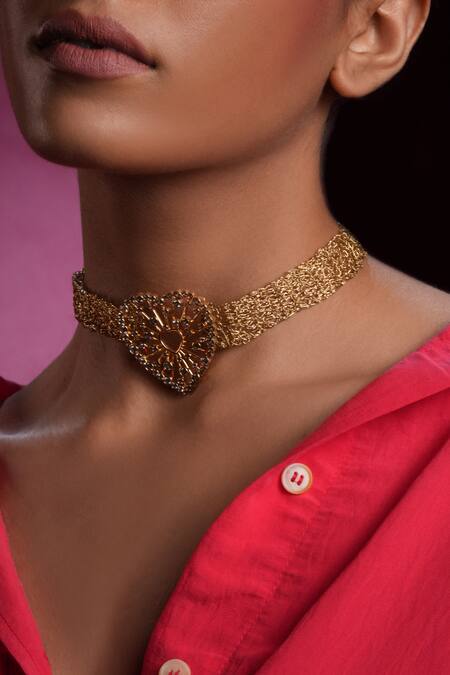 Bijoux By Priya Chandna Gold Plated Crystal Heart Choker Necklace Online at Aza Fashions Bijoux By Priya Chandna_Gold Plated Crystal Heart Choker Necklace _Online_at_Aza_Fashions
