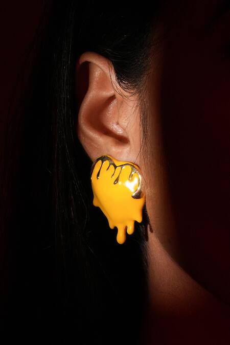 Bijoux By Priya Chandna_Yellow Gold Plated Dripping Heart Studs _Online_at_Aza_Fashions