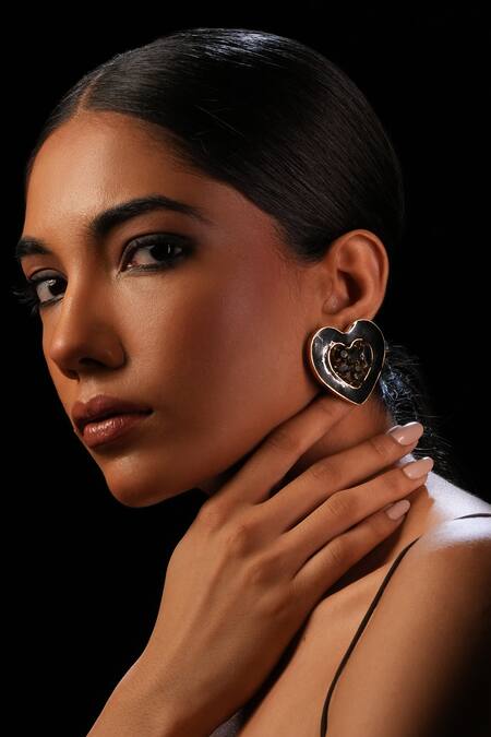 Bijoux By Priya Chandna Black Crystals Gold Plated Heart Shaped Stud Earrings Online at Aza Fashions Bijoux By Priya Chandna_Black Crystals Gold Plated Heart Shaped Stud Earrings _Online_at_Aza_Fashions