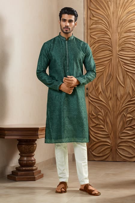 Arihant Rai Sinha Floklore Bloom Kurta Set 